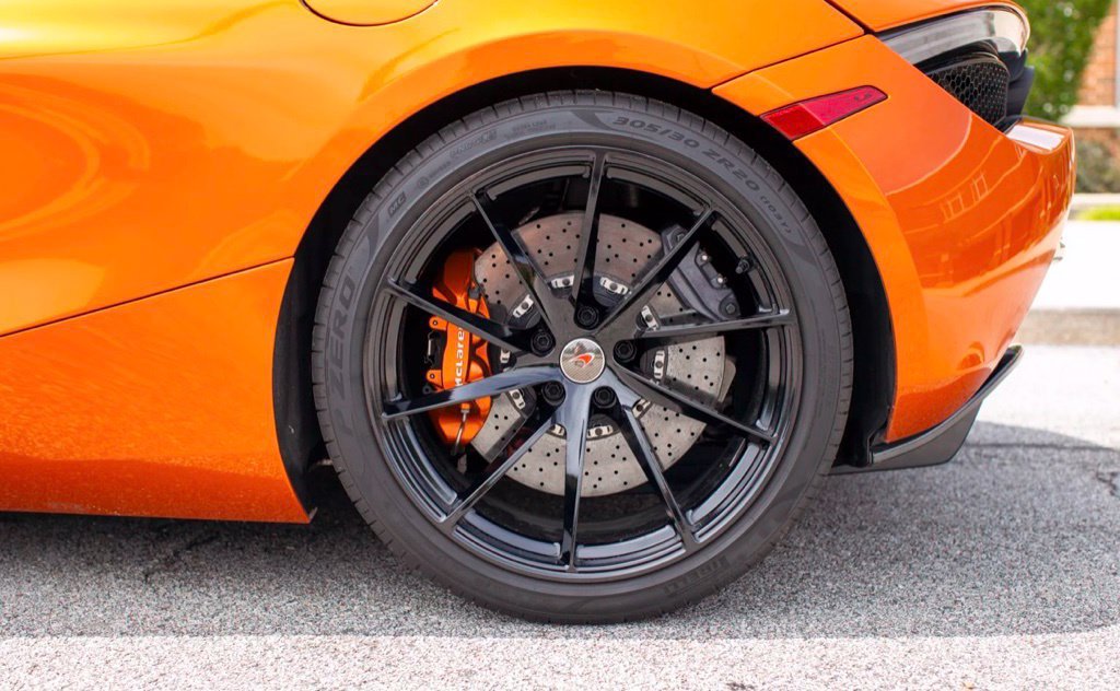 Used 2018 McLaren 720S photo 22