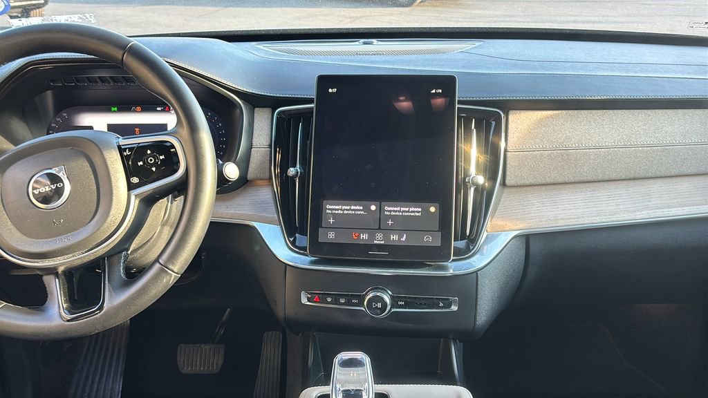 2025 Volvo Xc90 B5 Plus