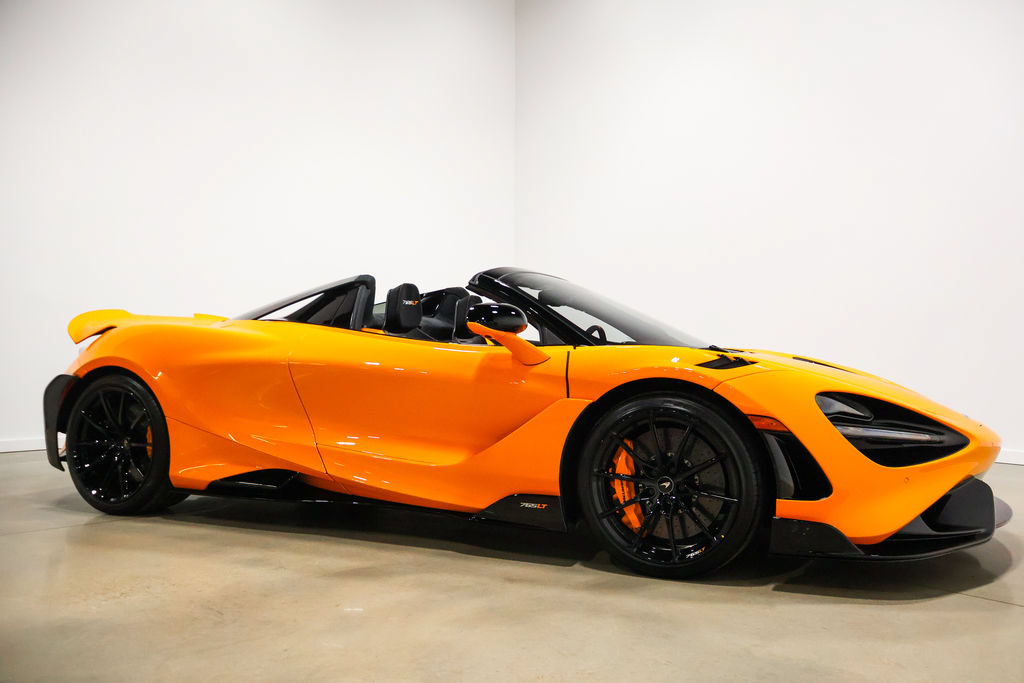 Used 2022 McLaren 765LT photo 76