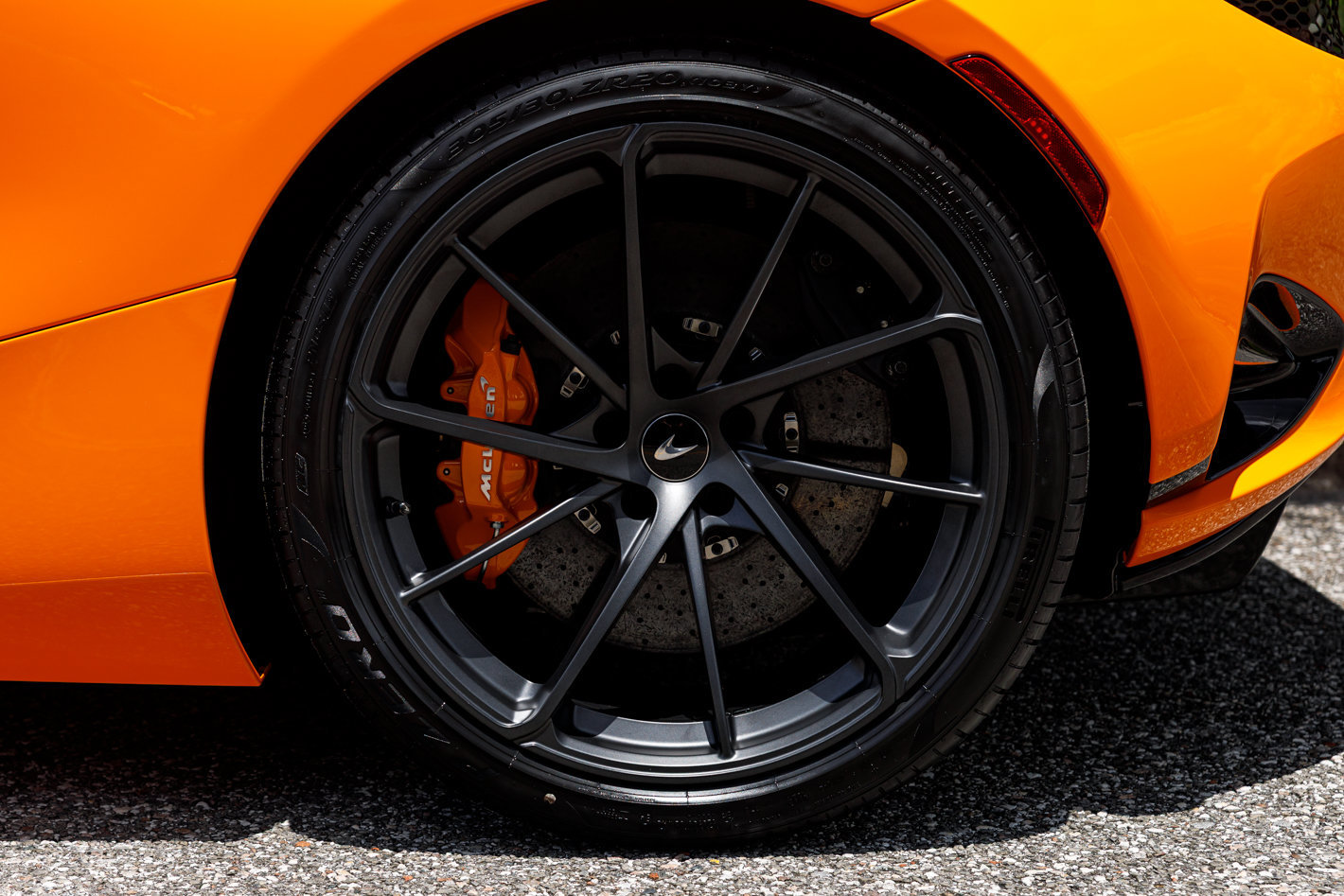 New 2027 McLaren 750S photo 29