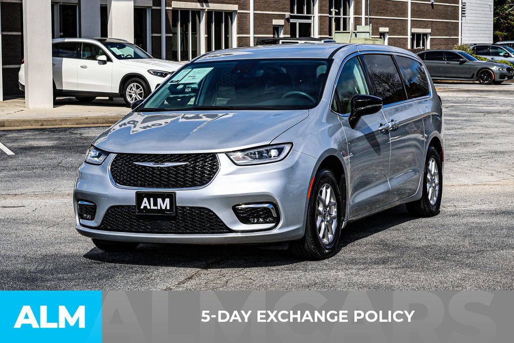 2024 Chrysler Pacifica Touring-L