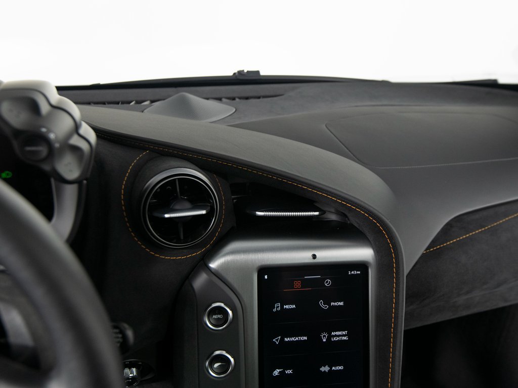 Used 2025 McLaren 750S photo 23