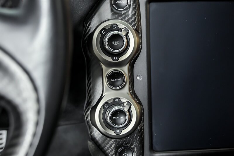 Used 2018 McLaren 720S photo 33
