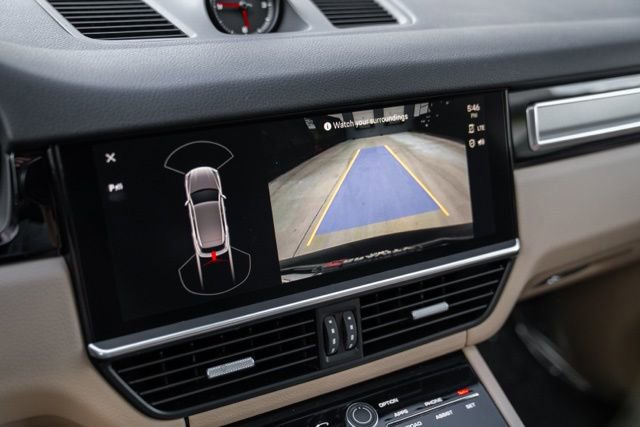 2022 Porsche Cayenne Platinum Edition