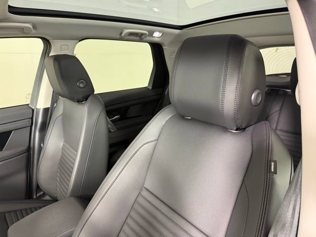 2025 Land Rover Discovery Sport S