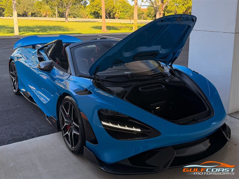 Used 2022 McLaren 765LT photo 41