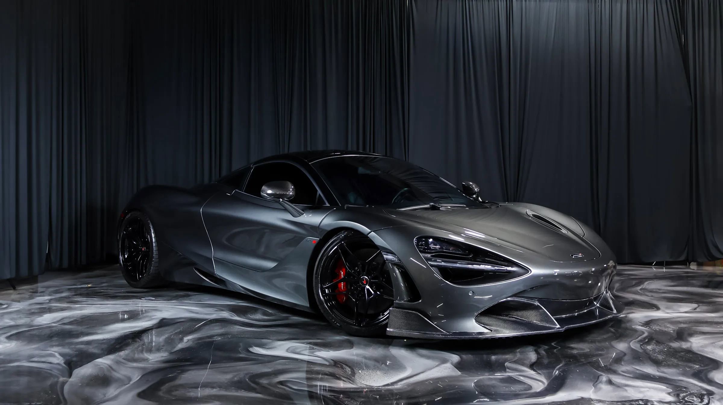 Used 2018 McLaren 720S Luxury photo 22