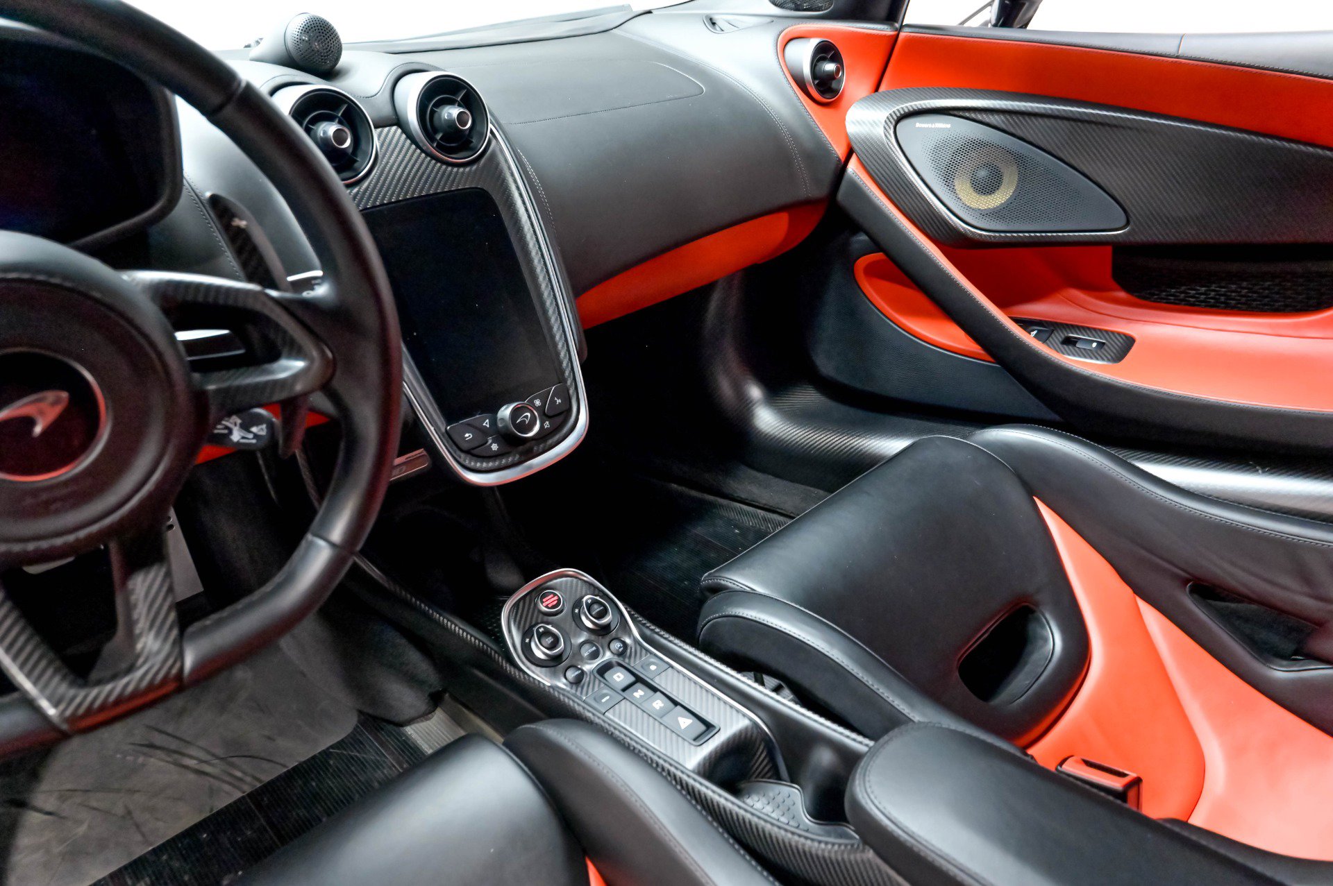 Used 2019 McLaren 600LT photo 57