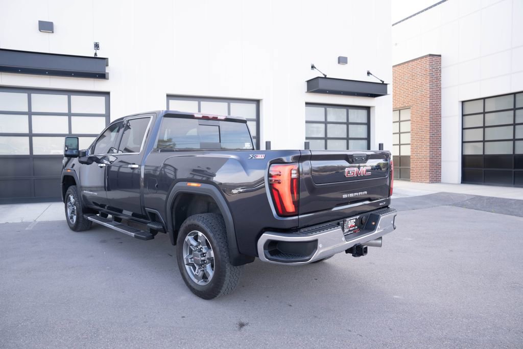 2025 GMC Sierra 3500 SLT