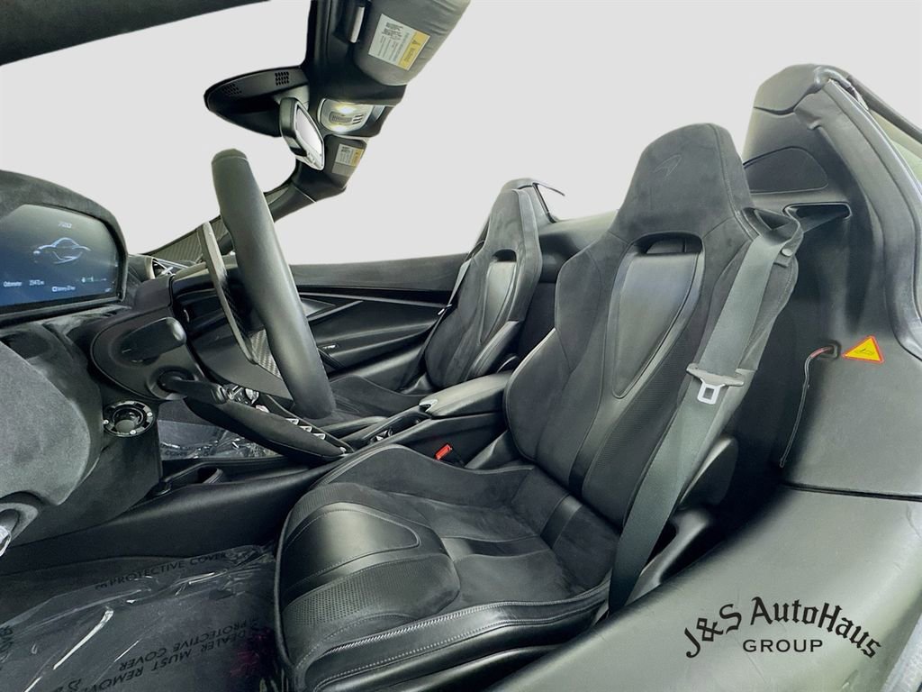 Used 2020 McLaren 720S Performance photo 11