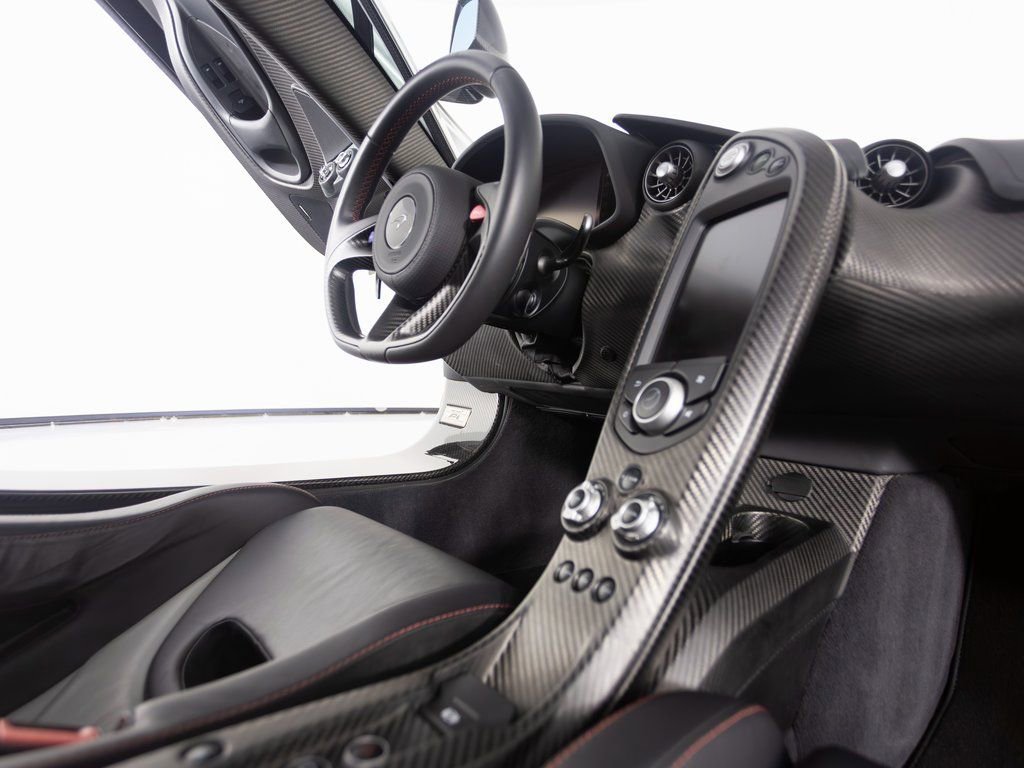 Used 2014 McLaren P1 photo 38