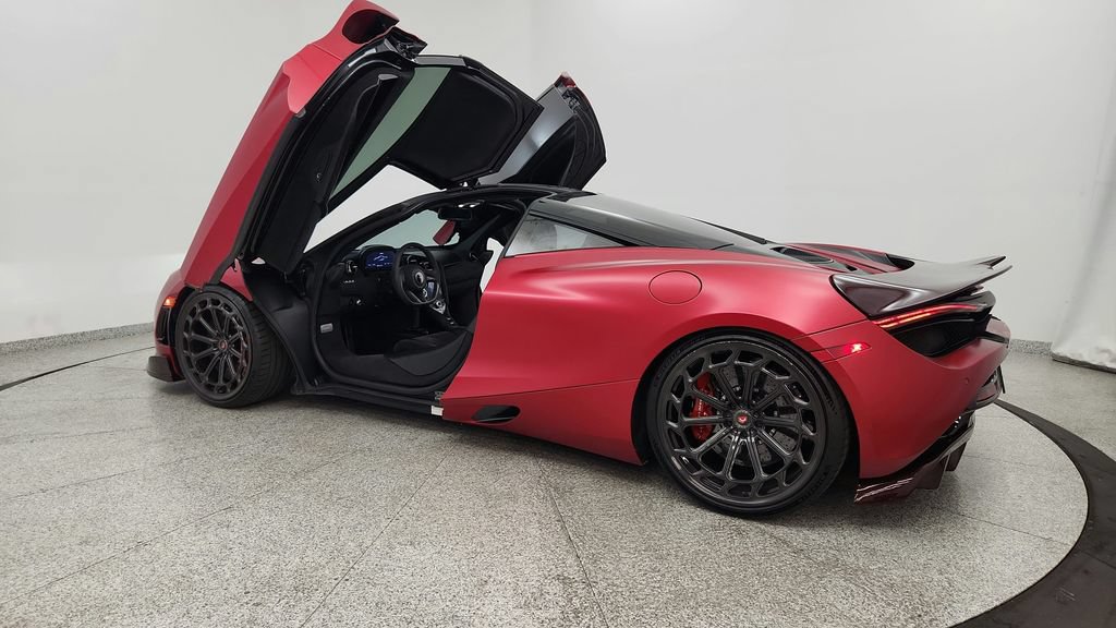 Used 2018 McLaren 720S Performance photo 31