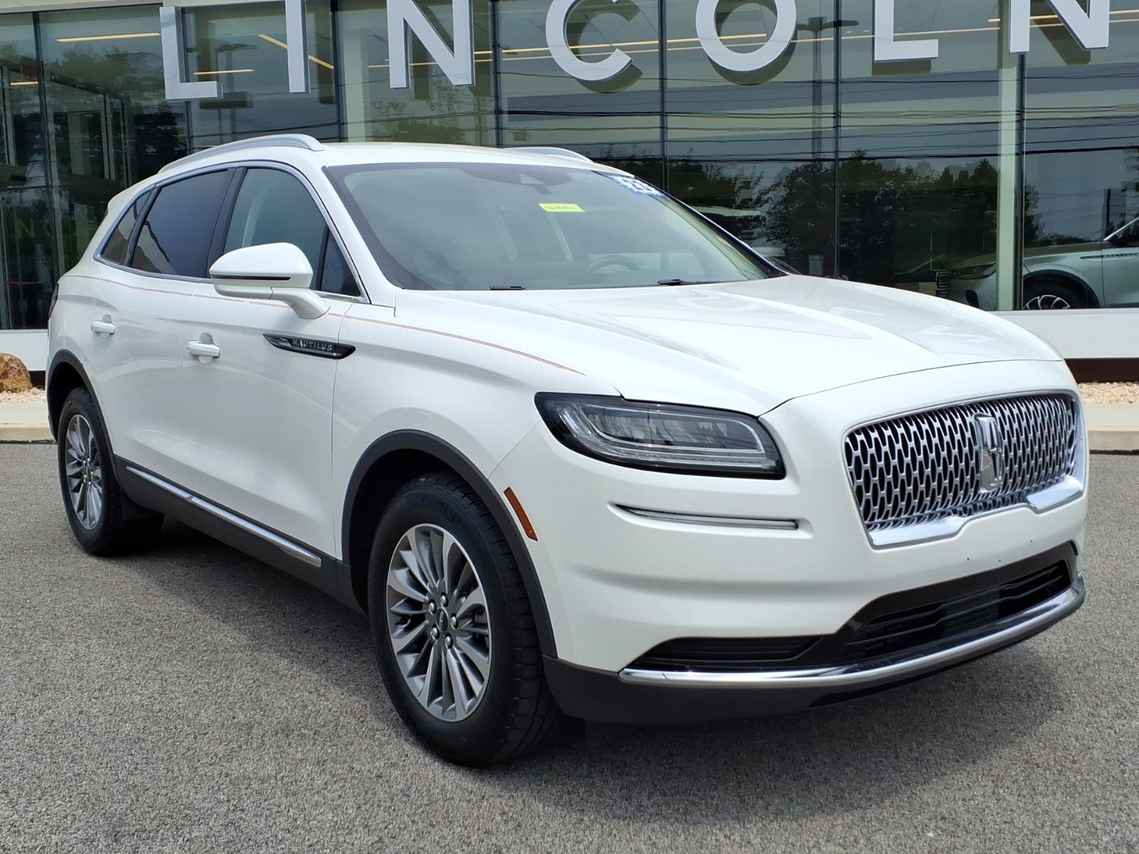 Certified 2023 Lincoln Nautilus AWD w/ Premium Package