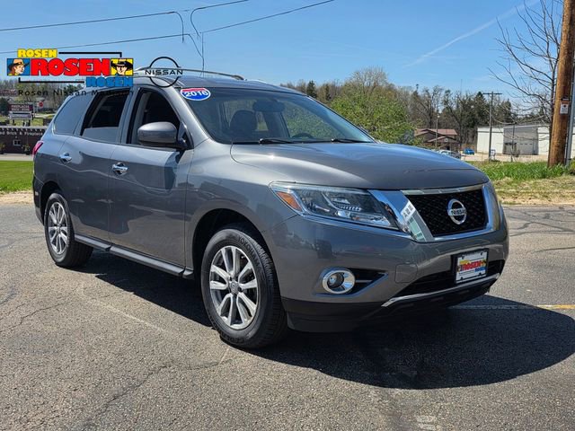 Used 2016 Nissan Pathfinder SV