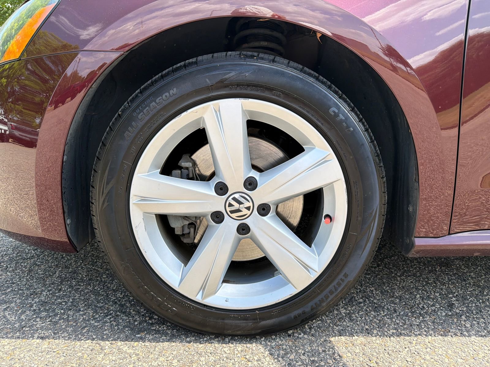 2014 Volkswagen Passat 1.8T Wolfsburg Edition