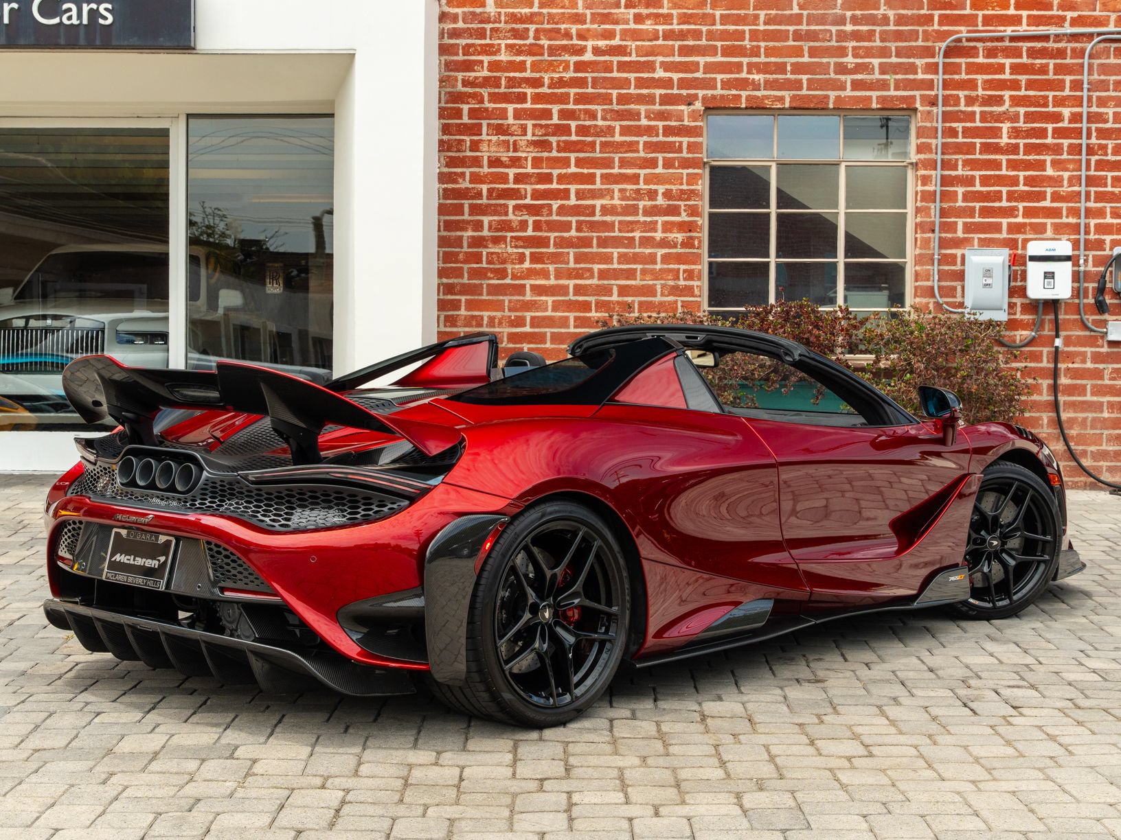 Used 2022 McLaren 765LT 4