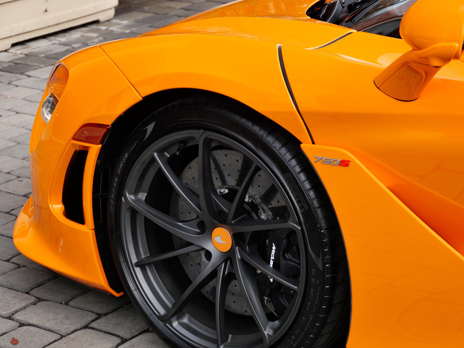 Used 2025 McLaren 750S photo 14