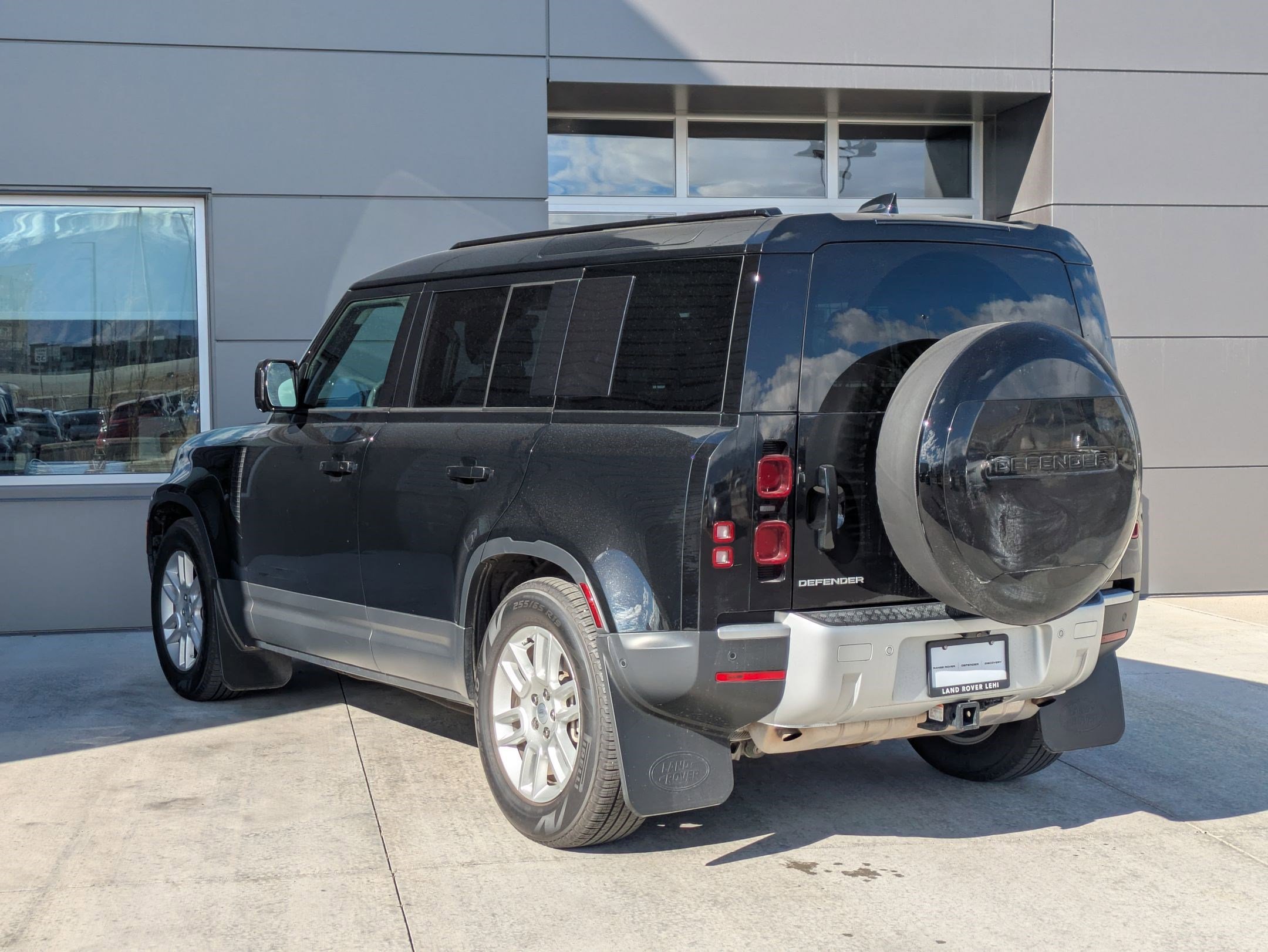 2025 Land Rover Defender 110 S