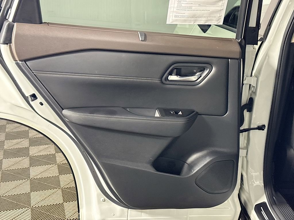 2022 Nissan Rogue SL