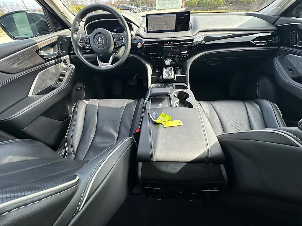 2023 Acura MDX SH-AWD w/ Advance Package