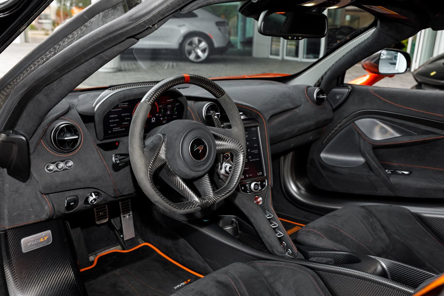 Used 2021 McLaren 765LT photo 64