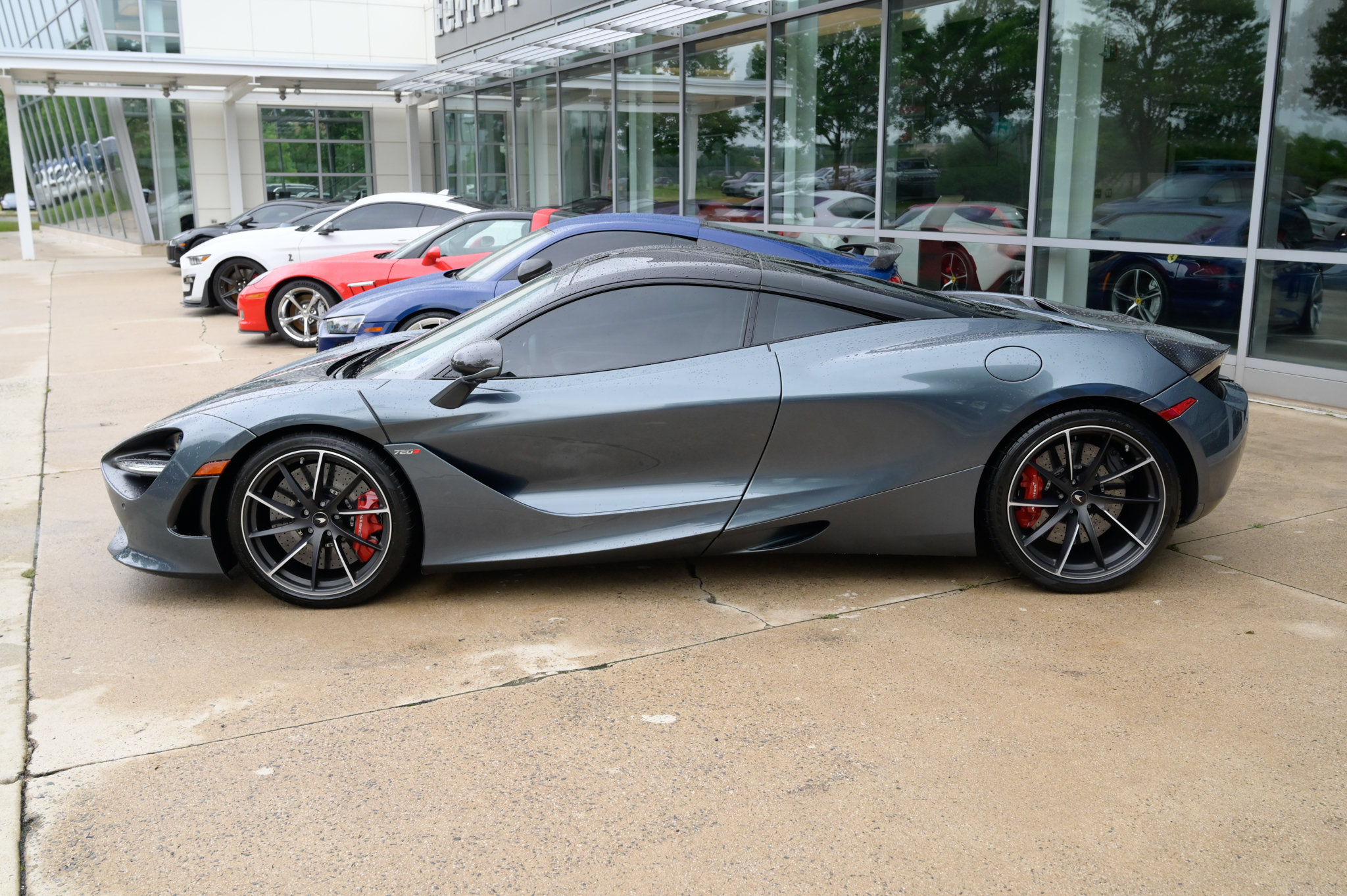 Used 2018 McLaren 720S Luxury photo 8