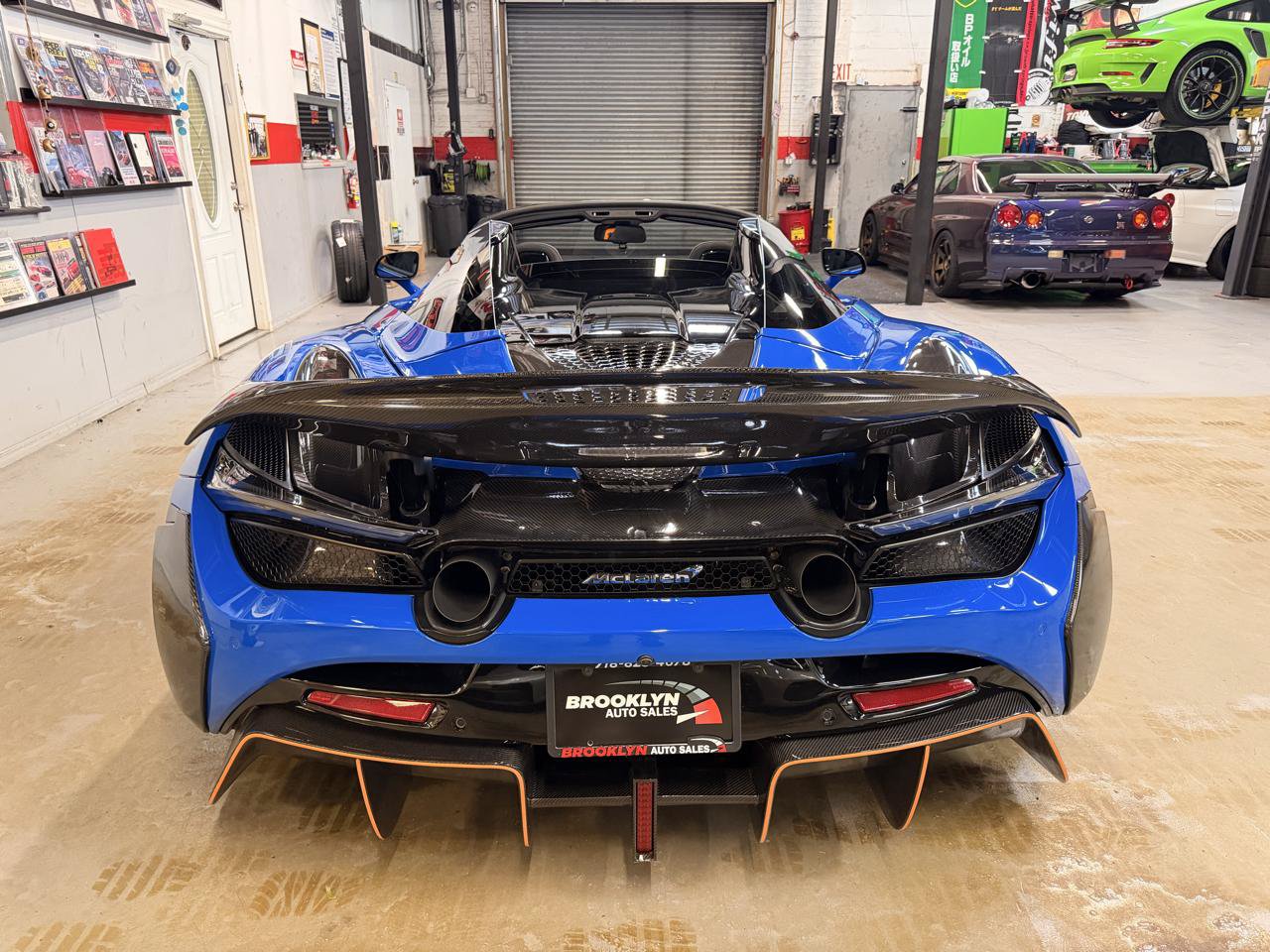 Used 2022 McLaren 720S Performance photo 6