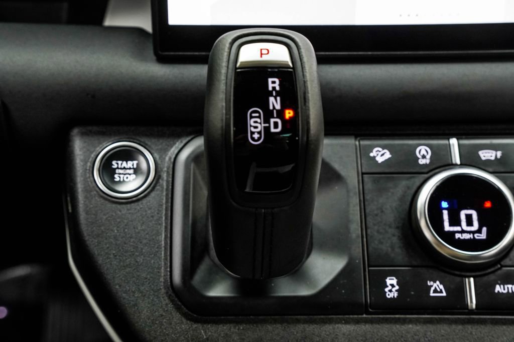 2025 Land Rover Defender 110 S