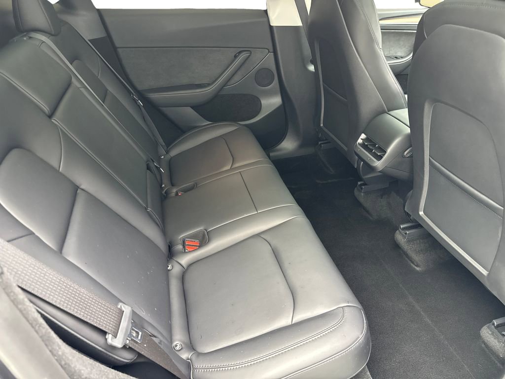 2024 Tesla Model Y Performance