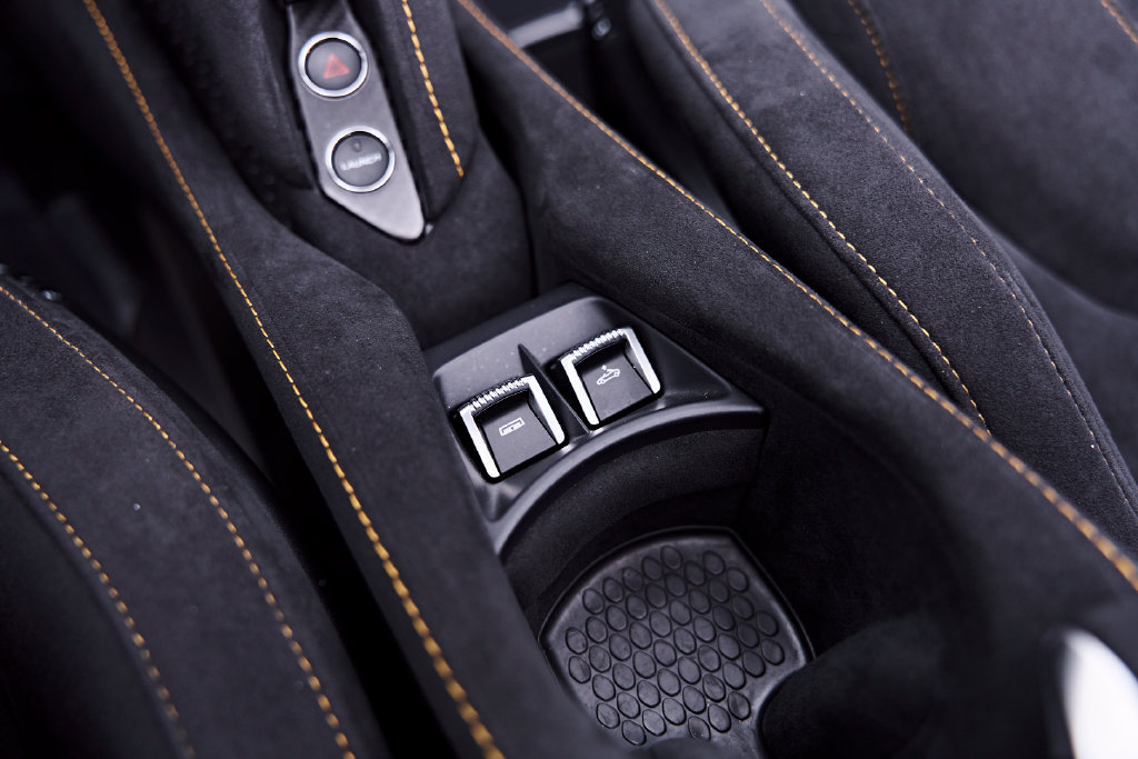 Used 2022 McLaren 765LT photo 91