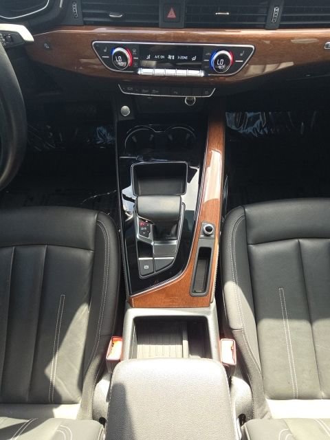 2022 Audi A4 2.0T Premium Plus