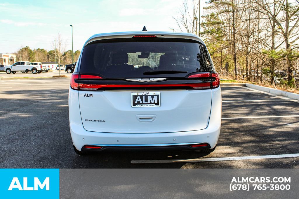 2024 Chrysler Pacifica Touring-L