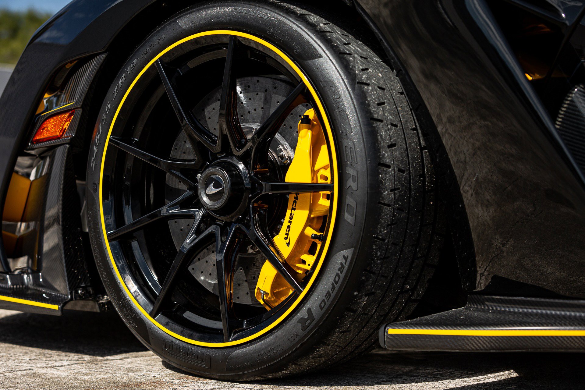 Used 2019 McLaren Senna photo 67