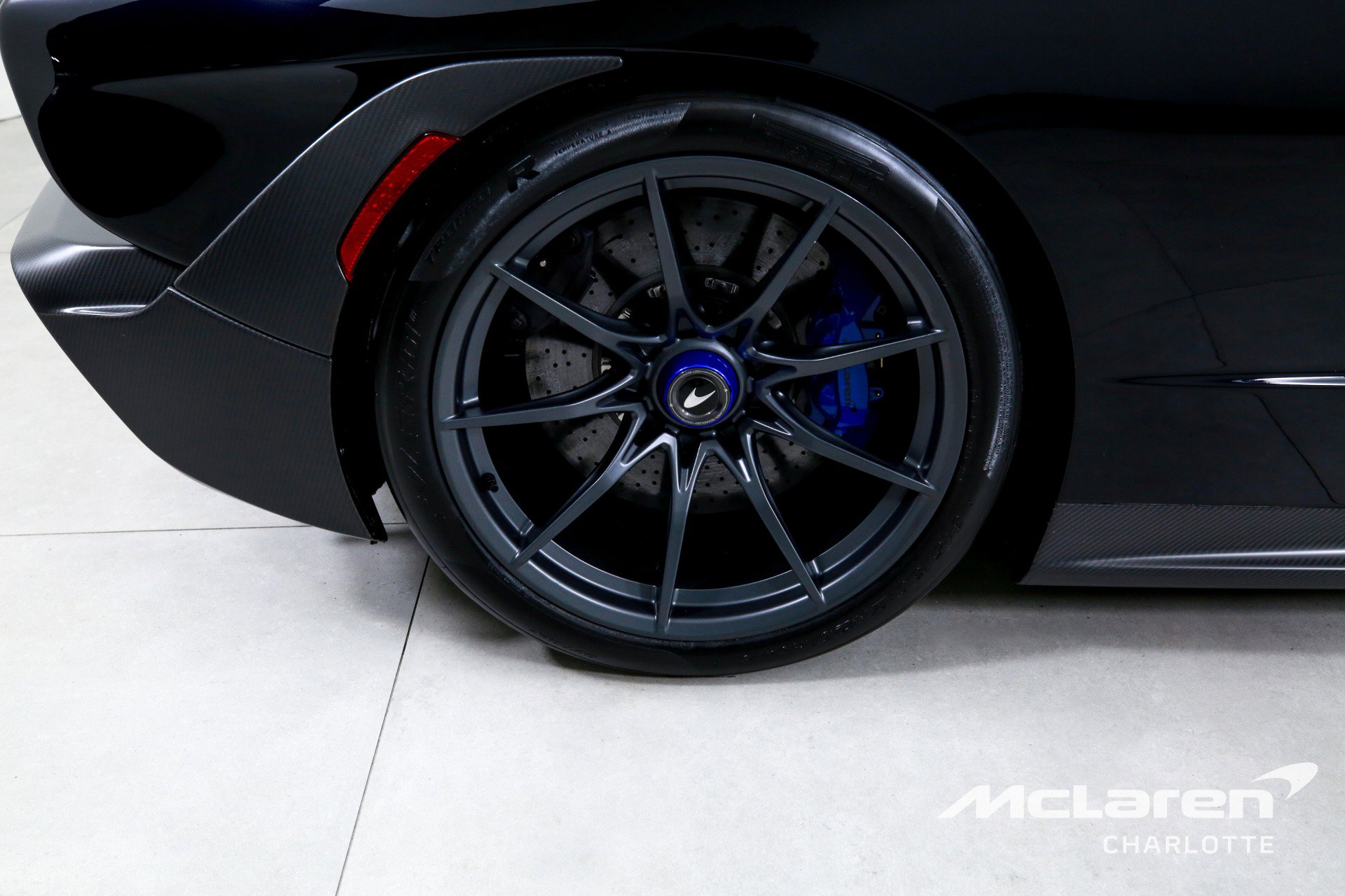 Used 2019 McLaren Senna photo 22