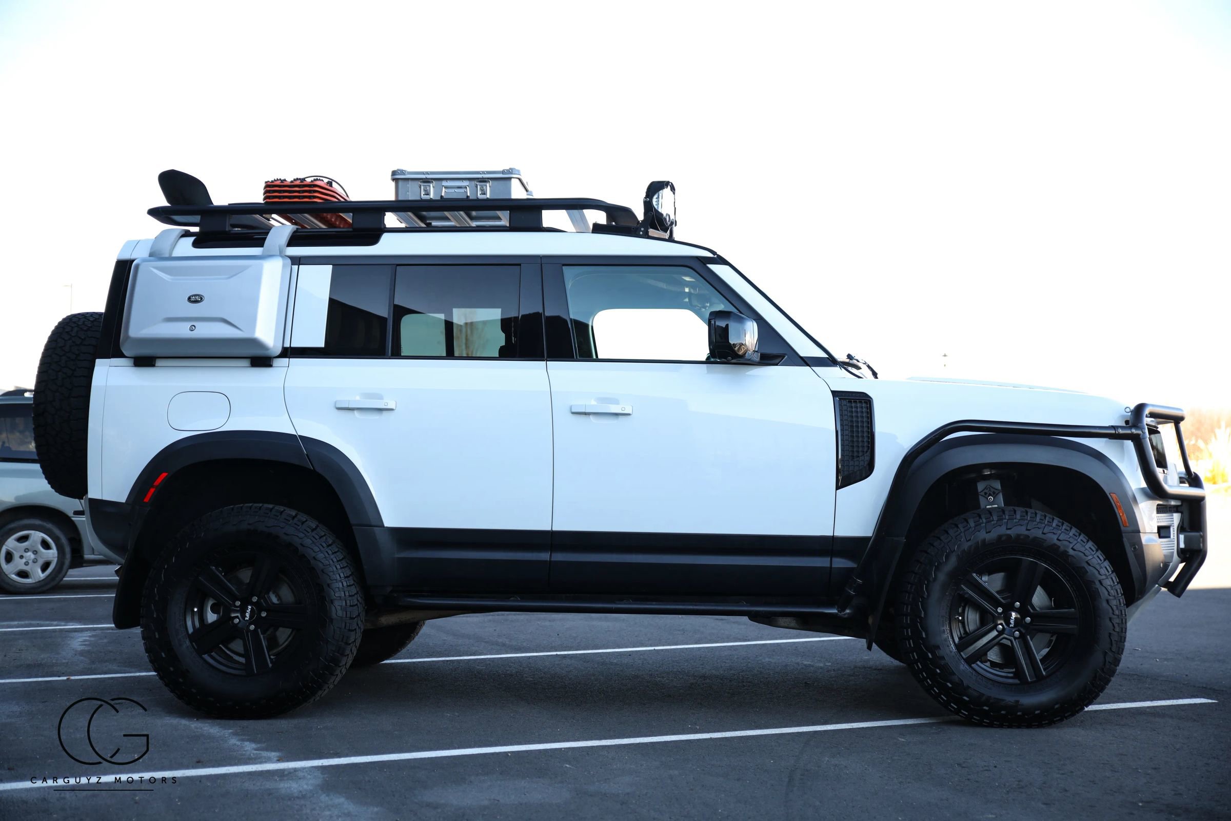 2021 Land Rover Defender 110 SE