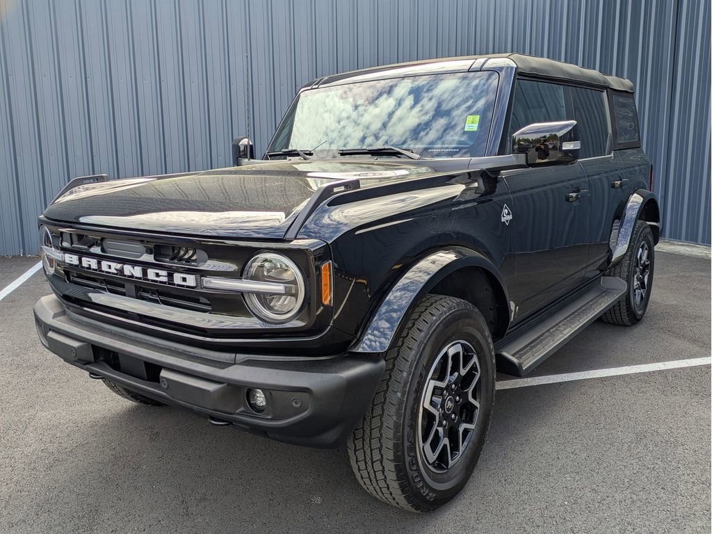 2025 Ford Bronco Outer Banks