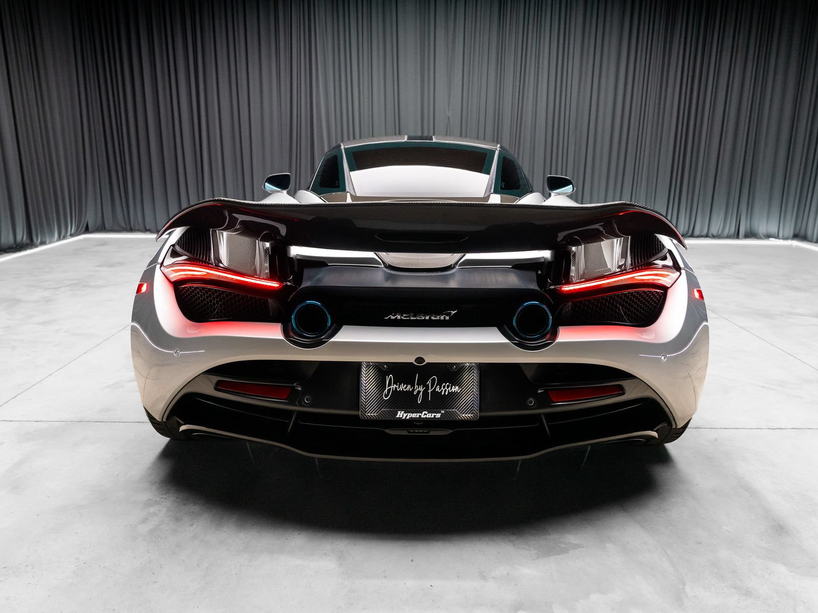 Used 2019 McLaren 720S photo 12