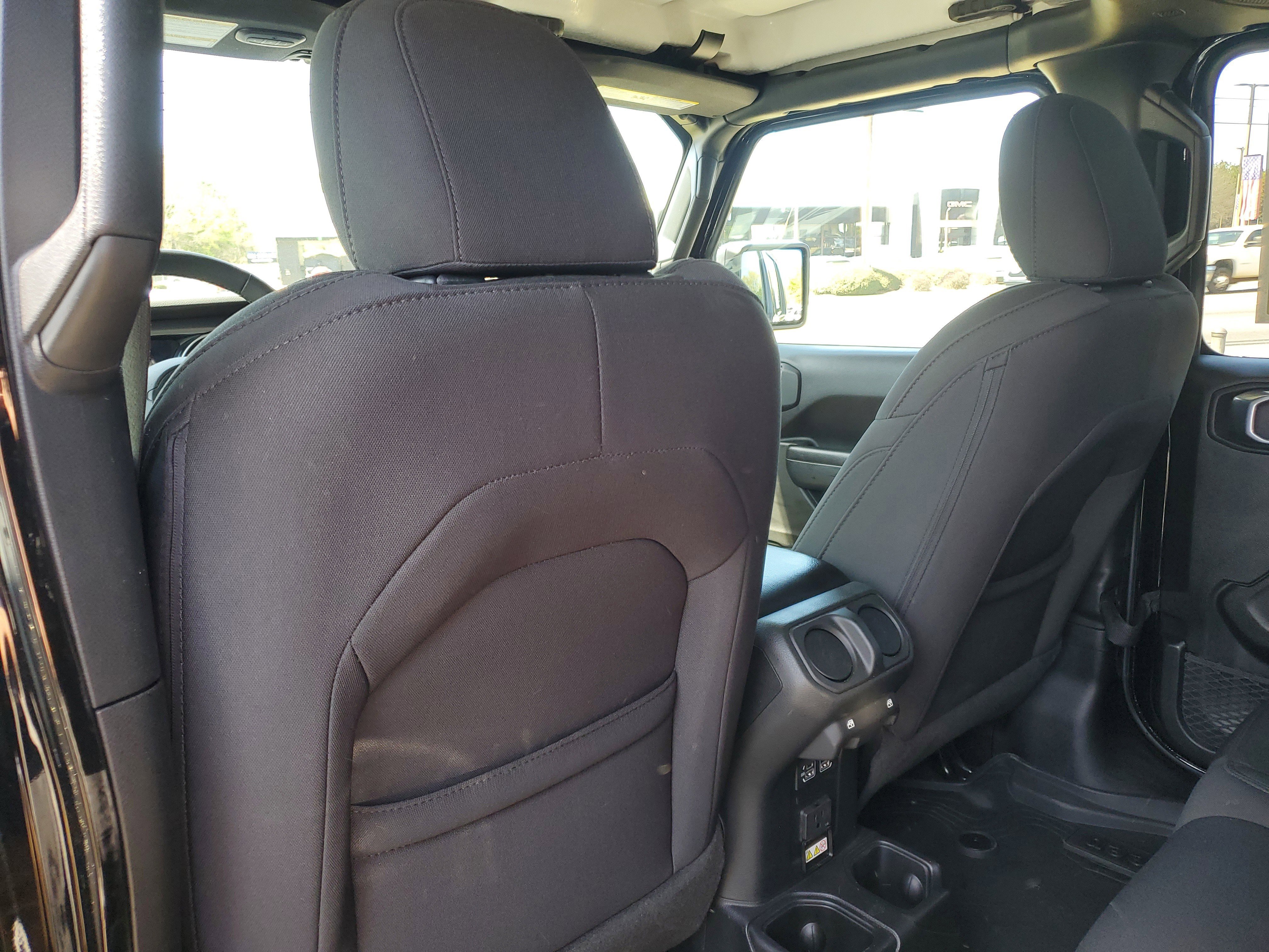 2023 Jeep Gladiator Willys