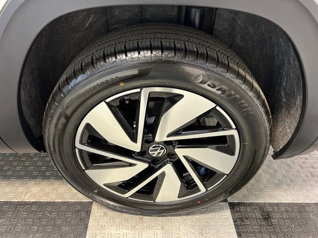 2025 Volkswagen Atlas SE