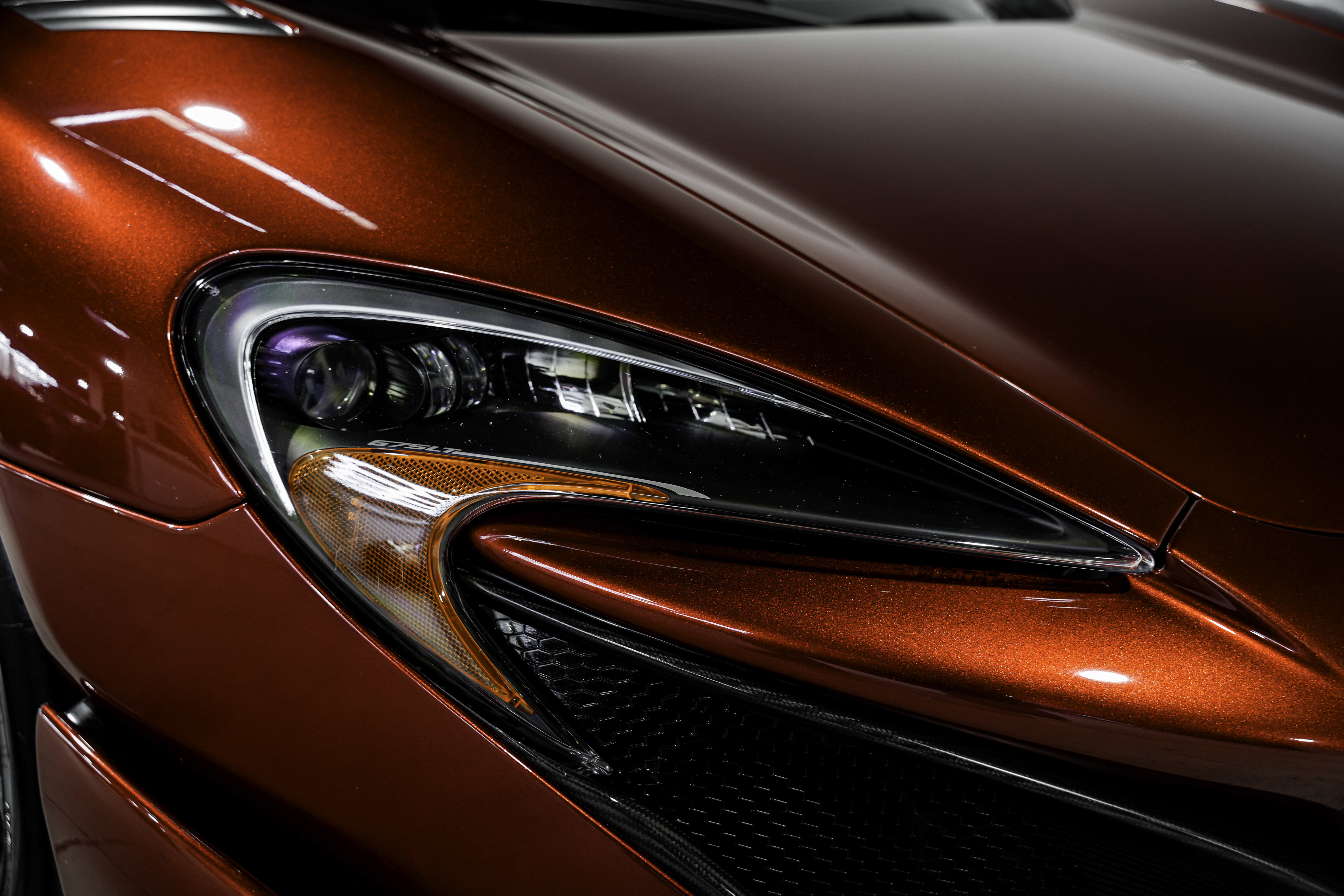 Used 2016 McLaren 675LT Coupe photo 36