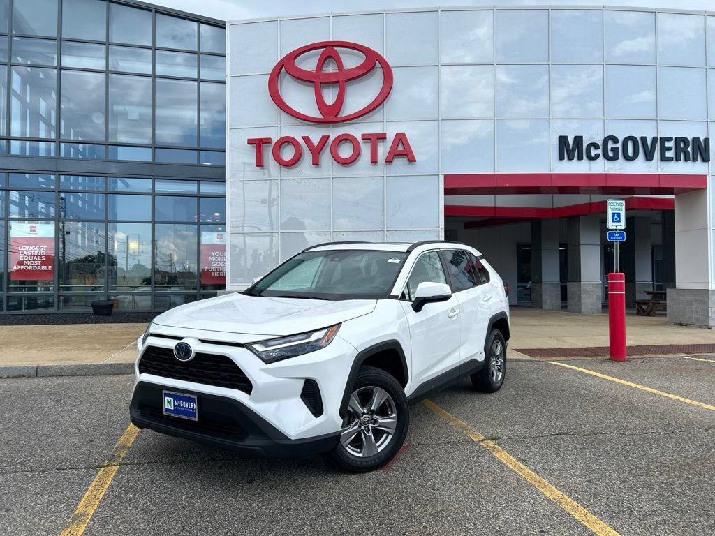 Used 2022 Toyota RAV4 XLE w/ Convenience Package