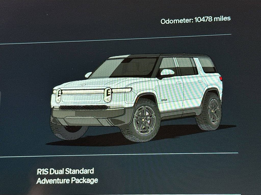 2025 Rivian R1S Adventure