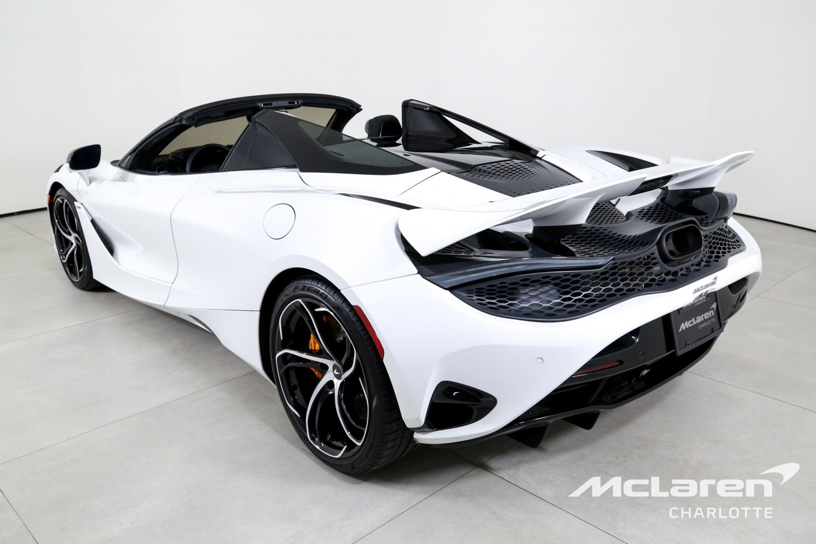 Used 2024 McLaren 750S Spider photo 8