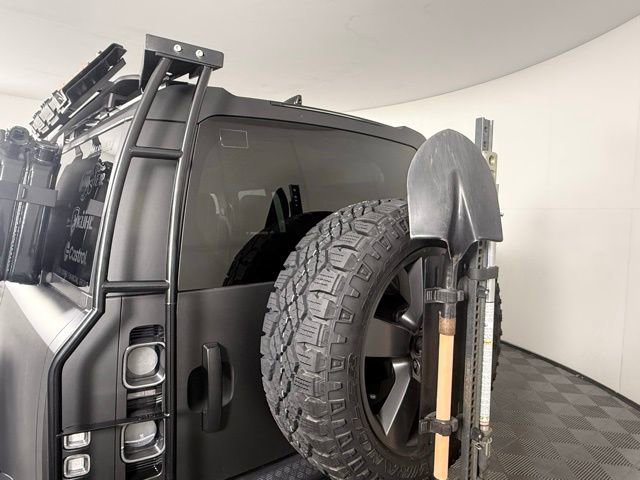 2023 Land Rover Defender 130 SE