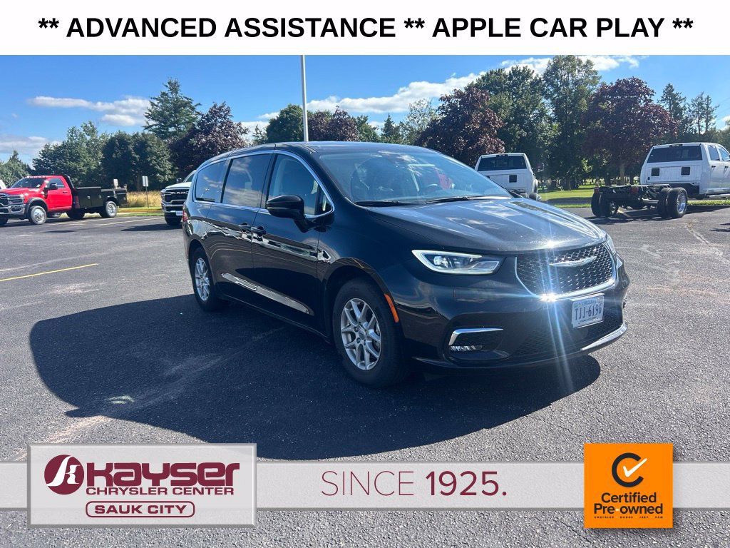 Certified 2024 Chrysler Pacifica Touring-L