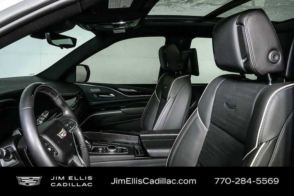 2024 Cadillac Escalade Sport