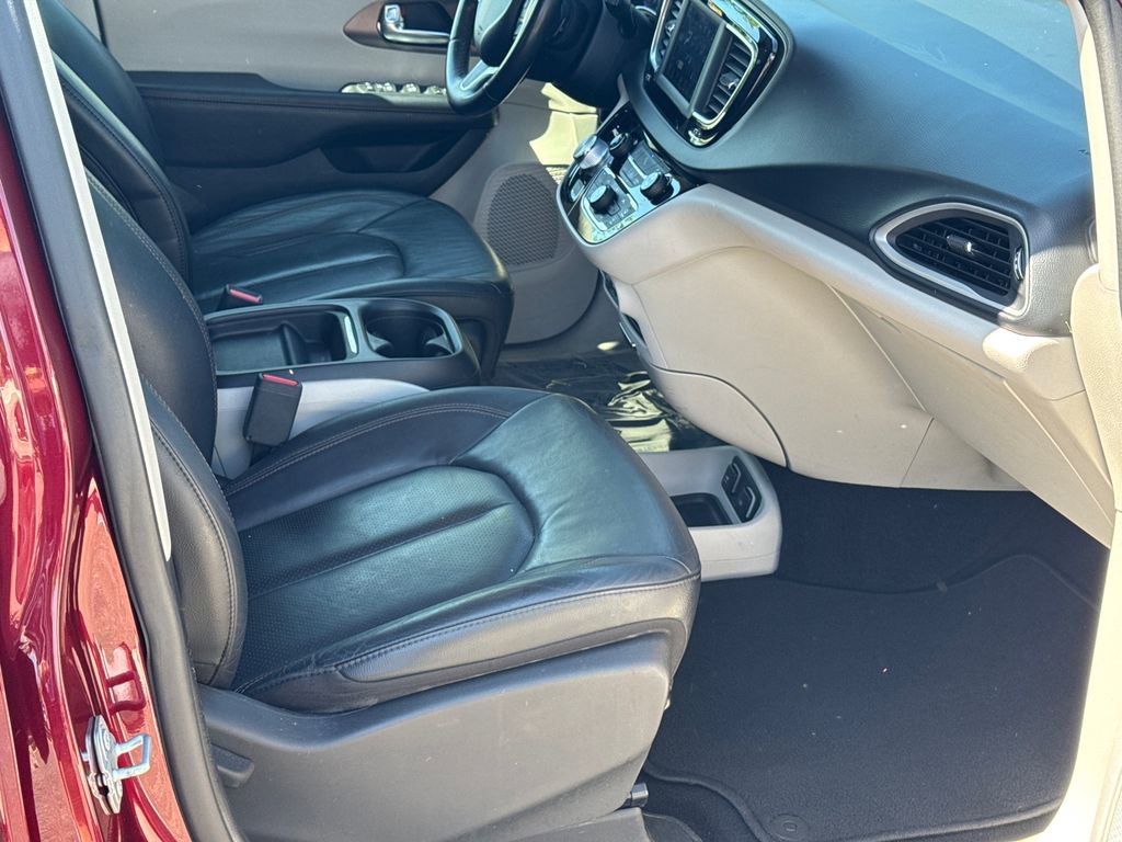 2019 Chrysler Pacifica Touring-L