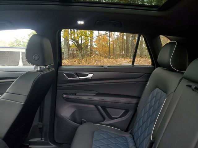 2026 Volkswagen Atlas Cross Sport SEL Premium R-Line