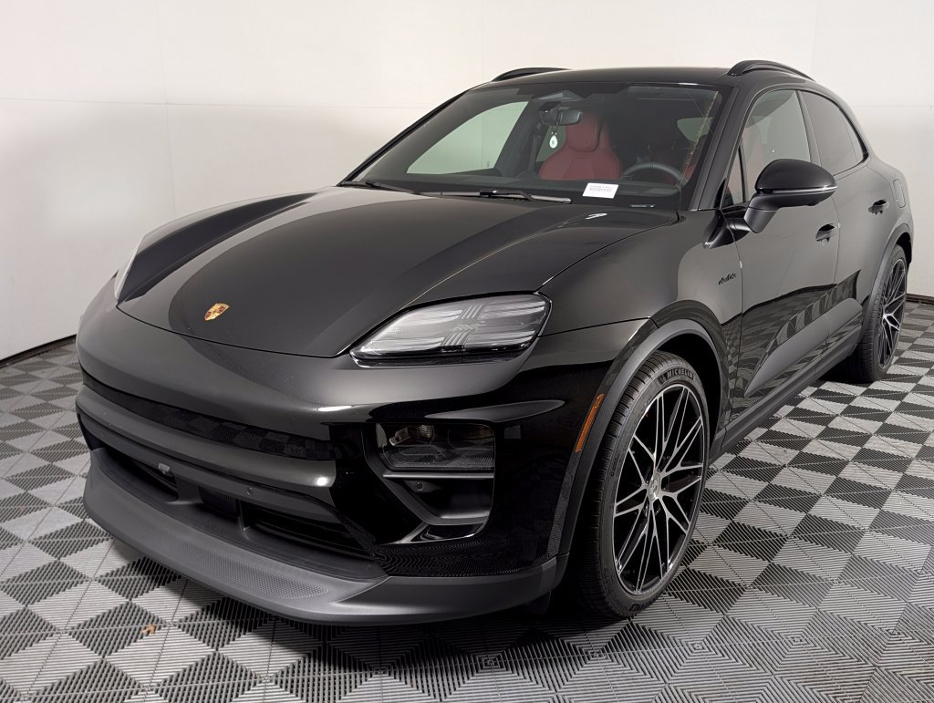 New 2026 Porsche Macan 4S Electric