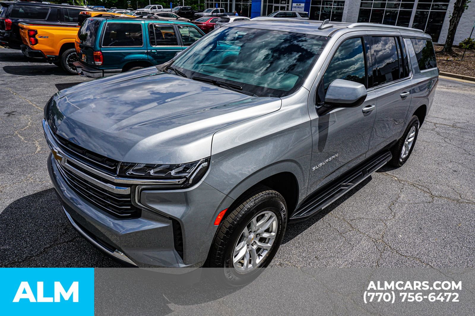2024 Chevrolet Suburban LT